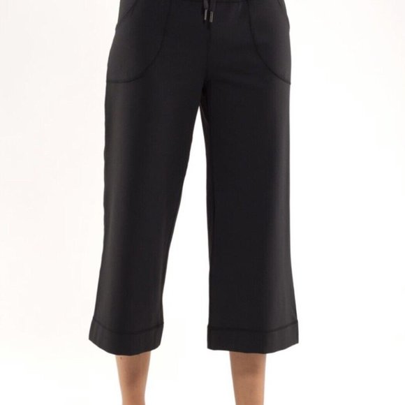 Lululemon Grey High Rise Wide Leg Crop Yoga Pants Lounge Pants with Pockets - Picture 13 of 13